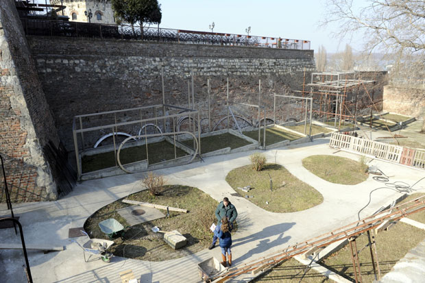 Јагуар добија кавез по мери